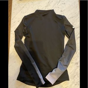 Nike Pro Hyperwarm turtleneck